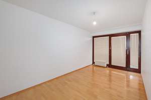 Lichtdurchflutete 4-Zimmer-Eigentumswohnung mit zwei Balkonen und Tiefgaragenstellplatz – Die vollständige Adresse der Immobilie erhältst du vom Anbieter., 76229 Grötzingen, Karlsruhe – Vorschaubild 7