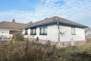 *Ländlicher Bungalow mit viel Potenzial – auf einer Ebene wohnen, naturnah leben* – Die vollständige Adresse der Immobilie erhältst du vom Anbieter., 95183 Töpen – Vorschaubild 4