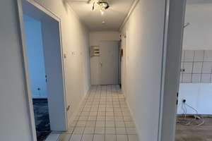 !!! Schöne 3,5 Zimmer Wohnung mit großem Balkon !!! – Die vollständige Adresse der Immobilie erhältst du vom Anbieter., 47057 Neudorf-Nord, Duisburg – Vorschaubild 3