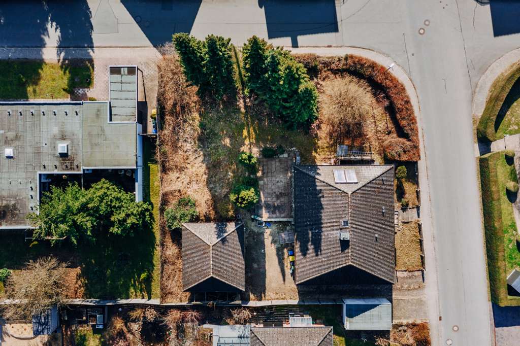 Immobilie in Kirchgellersen - Attraktiver Bungalow mit großem Grundstück und viel Gestaltungspotenzial - Bild 1