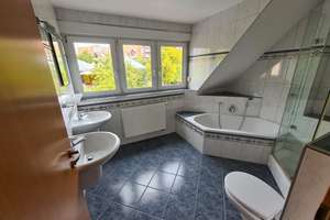 Großzügige, schöne und gepflegte DHH in ruhigem Wohngebiet – Johann-Dietzenhofer-Str. 14a, 96123 Litzendorf – Vorschaubild 8