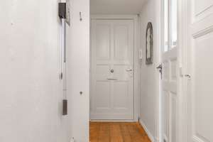 Courtyard Charm - Gepflegte Wohnung mit klassischen Altbaudetails in Hinterhoflage nahe Lietzensee – Die vollständige Adresse der Immobilie erhältst du vom Anbieter., 10627 Charlottenburg, Berlin – Vorschaubild 8