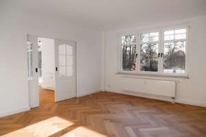 Sanierte Wohnung im repräsentativen Villenensemble am Ekhofplatz – in unmittelbarer Wassernähe – Die vollständige Adresse der Immobilie erhältst du vom Anbieter., 12557 Köpenick, Berlin – Vorschaubild 3