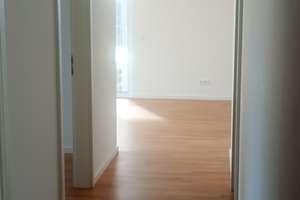 3-Zimmer Wohnung mit Balkon im 3. OG in Berlin-Köpenick – Wendenschloßstraße 330, 12557 Köpenick, Berlin – Vorschaubild 1