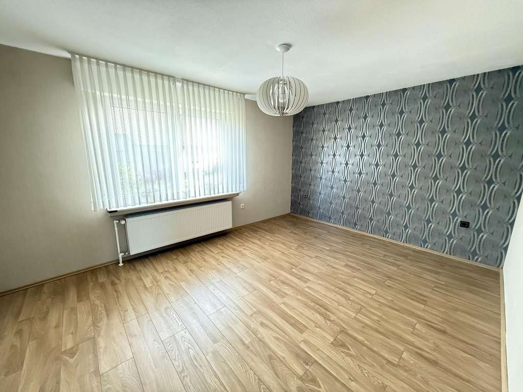 Immobilie in Schloß Holte-Stukenbrock - Wo Kinderträume wachsen – Ihr Familienidyll in Schloß Holte *** 4231 G  - Bild 4