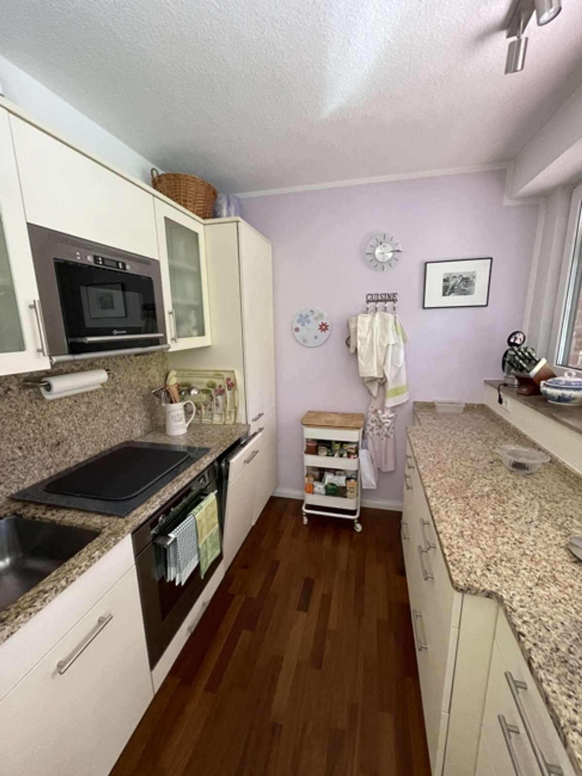 Solide Kapitalanlage: Ansprechende 2-Zimmer-ETW mit Loggia und Garage im oberen Ostviertel