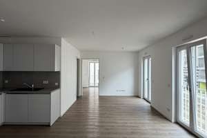 Lichtdurchflutete 2-Raum-Wohnung mit Einbauküche und Balkon