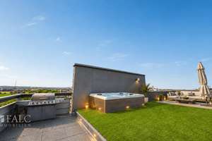 PENTHOUSE MIT WEITBLICK – Modernisiertes Wohnjuwel über den Dächern von Köln-Weiden – Die vollständige Adresse der Immobilie erhältst du vom Anbieter., 50859 Weiden, Köln – Vorschaubild 3