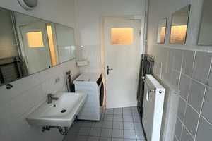 Property thumbnail 12