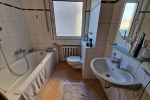 Ein topp gepflegtes 6 Parteienhaus in ruhiger, bevorzugter Wohnlage von Dellbrück... – An der Ölmühle 44, 51069 Dellbrück, Köln – Vorschaubild 4