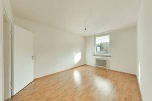 Großzügige 3-Zimmer-Wohnung in ruhiger Waldrandlage in Reutlingen-Orschel-Hagen – Einzug ab sofort  – Frankfurter Straße 20, 72760 Reutlingen-Mitte, Reutlingen – Vorschaubild 4