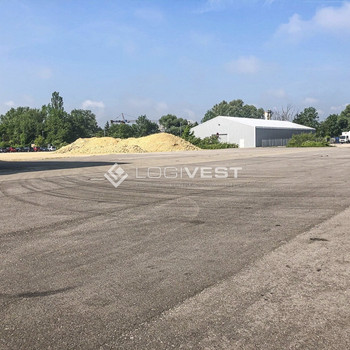 Befestigte Freifläche von ca. 22.000 m² nahe der A39