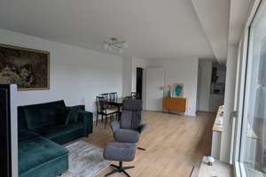 Lichtdurchflutete 2,5-Zimmer-Wohnung mit Balkon und EBK