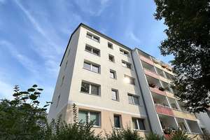 Helle 3-Zi. mit Balkon, Wanne & Laminat in ruhiger Lage!  – Würzburger Straße 36 C, 9130 Sonnenberg, Chemnitz – Vorschaubild 2