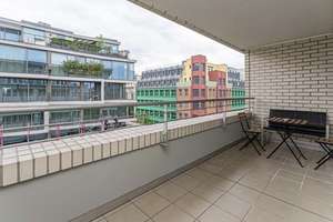 Möbliertes 1-Zimmer-Studio | Balkon | Concierge | Berlin-Mitte | Provisionsfrei – Die vollständige Adresse der Immobilie erhältst du vom Anbieter., 10117 Mitte (Ortsteil), Berlin – Vorschaubild 2