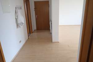 IDEAL FÜR DEN START INS IMMOBILIENEIGENTUM  - 3 ZIMMER – WOHNUNG MIT BESONDEREM FLAIR – Krähenäckerweg 21, 72124 Pliezhausen – Vorschaubild 4