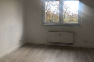 4-Raum-Wohnung im Bergmannsring – Bergmannsring 4, 6217 Merseburg – Vorschaubild 3