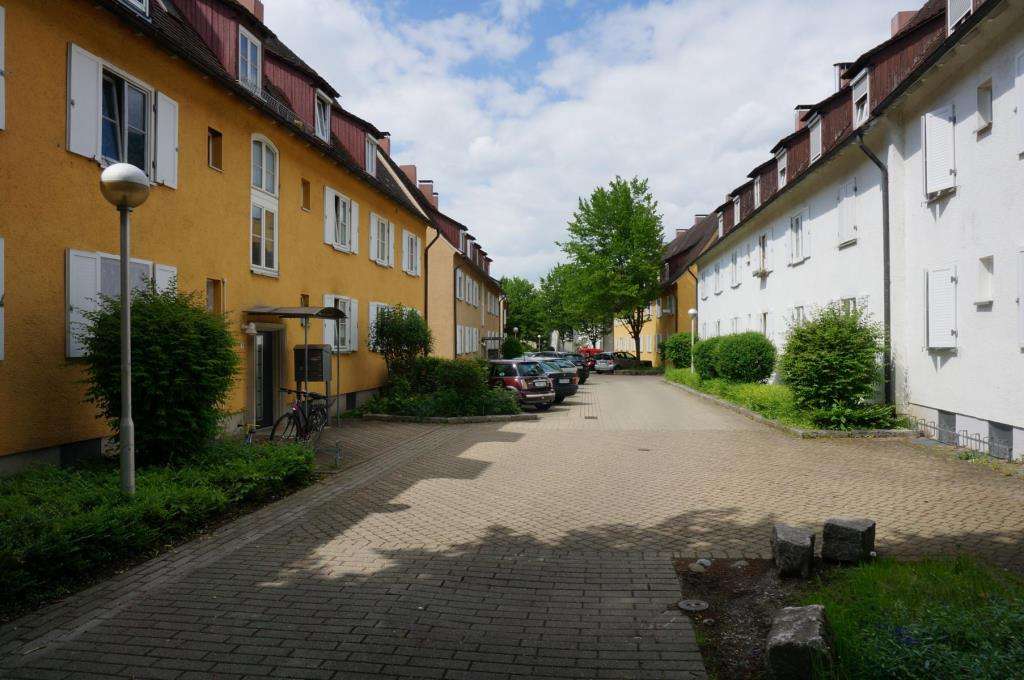 Immobilie in Friedrichshafen - Gut geschnittene 3-Zimmer-Wohnung als Kapitalanlage mit echter Entwicklungsperspektive !! - Bild 1