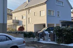 Neuwertiges 5 Familienhaus mit Ladenlokal