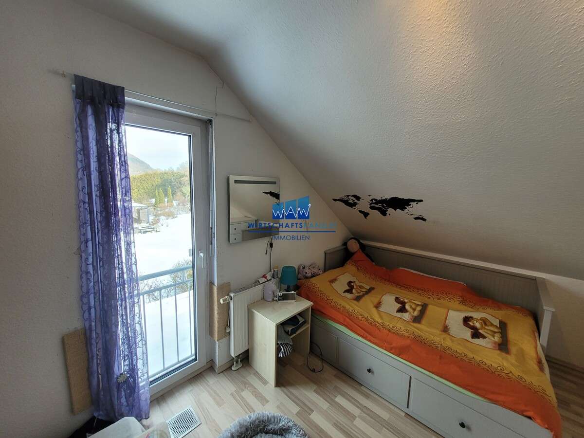 Immobilie in Mühlhausen im Täle - Freistehendes Einfamilienhaus mit großen Garten und Terrasse - Bild 0