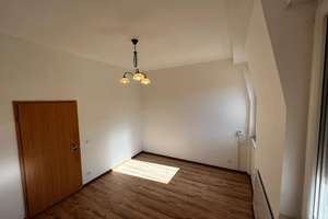 Gepflegte 3-Zimmer-Wohnung in der Innenstadt von Baden-Baden – Die vollständige Adresse der Immobilie erhältst du vom Anbieter., 76530 Innenstadt, Baden-Baden – Vorschaubild 4