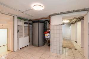 Villa in TOP LAGE von Düsseldorf-Kaiserswerth mit Geschichte und vielfältigen Nutzungsmöglichkeiten – Die vollständige Adresse der Immobilie erhältst du vom Anbieter., 40489 Kaiserswerth, Düsseldorf – Vorschaubild 77