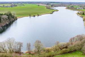 Charmantes Ferienhaus mit Kamin und großem Garten unmittelbar am Nehmser See! – Dorfkoppel 9, 23813 Nehms – Vorschaubild 18