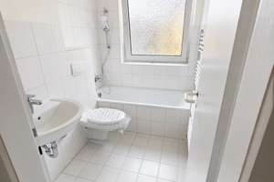 Frisch sanierte 3-Zimmer-Wohnung mit Balkon in Lübeck-St. Jürgen – Fahlenkampsweg 5, 23562 Sankt Jürgen, Lübeck – Vorschaubild 5