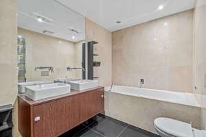 Luxuriöse Belleetage: 4 Zi., 2 Bäder, Gäste-WC, EBK & 2 Balkone in Bestlage – Neue Grünstraße 1, 10179 Mitte (Ortsteil), Berlin – Vorschaubild 7