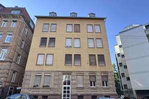 Sofort beziehbarer Dachgeschosstraum im Stuttgarter Westen mit Stellplatz!