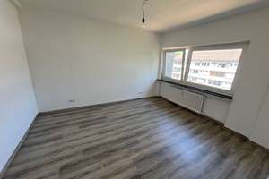 Für Sie - eine Küche dazu - 3 Zi.-Whng. mit Balkon - Duisburg Rheinhausen – Lortzingstraße 20, 47226 Rheinhausen-Mitte, Duisburg – Vorschaubild 5