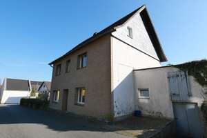 Großzügiges Einfamilienhaus mit Entwicklungspotenzial – Die vollständige Adresse der Immobilie erhältst du vom Anbieter., 33100 Neuenbeken, Paderborn – Vorschaubild 4