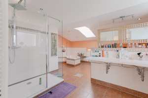 Außergewöhnliche Architektenvilla mit Schwimmbad in bester Wohnlage! – Kelheim (Kreis) – Vorschaubild 21