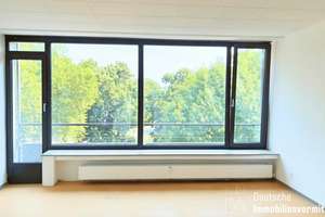 Attraktive 2-Zimmer-Wohnung im 4. OG mit Balkon & Aufzug – WBS erforderlich! – Hammersteiner Allee 2, 42329 Vohwinkel, Wuppertal – Vorschaubild 2
