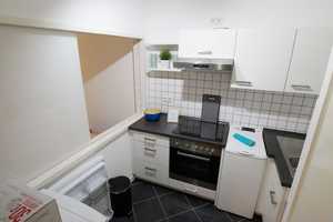 *Balkon* möbliert- alles inklusive – Bonn – Vorschaubild 6