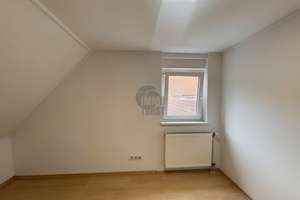 CHARMANTES EINFAMILIENHAUS - 5 ZIMMER, GROßER GARTEN & 50 m² TERRASSE – 65931 Sindlingen, Frankfurt am Main – Vorschaubild 19