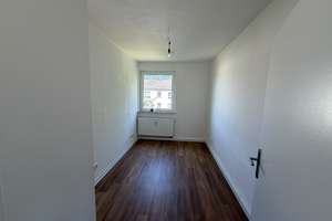 3 helle Zimmer - praktisch geschnitten - renovierte Wohnung in Erle – 45891 Erle, Gelsenkirchen – Vorschaubild 5