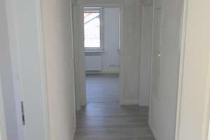 Gemütliche 3 Zimmerwohnung im Dachgeschoß – Hofbachstraße 45, 57078 Geisweid, Siegen – Vorschaubild 2