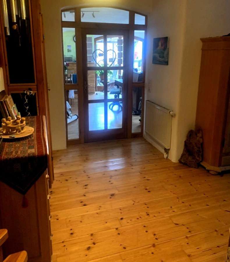 Immobilie in Sinsheim - Großzügiges Einfamilienhaus mit Einliegerwohnung - Bild 0