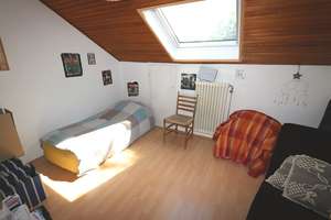 + Kaarst + Doppelhaushälfte + Baujahr 1969+ ca. 107 m² Wohnfläche + ca. 447 m² Grundstück + Garage + – Die vollständige Adresse der Immobilie erhältst du vom Anbieter., 41564 Kaarst – Vorschaubild 9