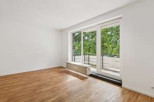 Sonnige 2-Zimmer-Wohnung mit Südbalkon & Tiefgarage in Lokstedt – Die vollständige Adresse der Immobilie erhältst du vom Anbieter., 22529 Lokstedt, Hamburg – Vorschaubild 3