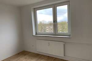 *Frisch renovierte 3-Zimmerwohnung mit Balkon und toller Aussicht* – Wegastraße 2, 33739 Jöllenbeck, Bielefeld – Vorschaubild 7