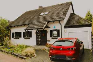 Charmantes, freistehendes Einfamilienhaus in zentraler Lage in Bönen – Die vollständige Adresse der Immobilie erhältst du vom Anbieter., 59199 Bönen – Vorschaubild 2