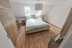 Gepflegtes Reihenmittelhaus mit Garten, Einbauküche, Vollkeller und Garage in Leverkusen-Hitdorf – Lohrstr. 90a, 51371 Hitdorf, Leverkusen – Vorschaubild 9