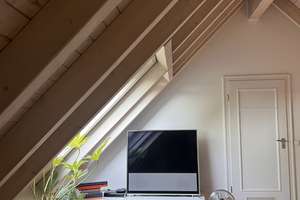Schöne 2-Zimmer-Maisonette-/Galeriewohnung mit Balkon in Düsseldorf-Kaiserswerth zu vermieten – Die vollständige Adresse der Immobilie erhältst du vom Anbieter., 40489 Kaiserswerth, Düsseldorf – Vorschaubild 5