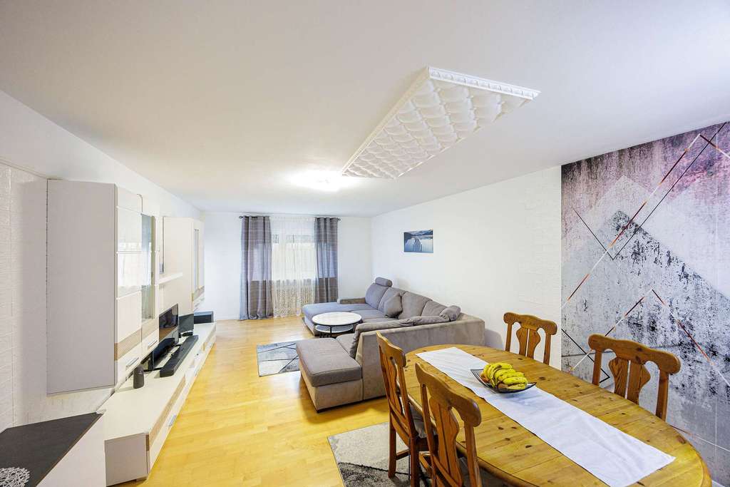 Immobilie in Sachsenheim - WEITBLICK: Perfektes wohnen! - Bild 1