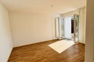 kleines Reihenhaus für Singles oder Paar in Nürnberg Laufamholz – Pommelsbrunner Straße 4, 90482 Laufamholz, Nürnberg – Vorschaubild 2