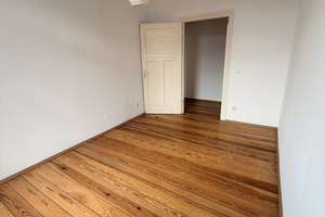 Schöne ruhige 2-ZKB Wohnung im Hinterhaus – Waldstraße 146, 65197 Biebrich, Wiesbaden – Vorschaubild 3