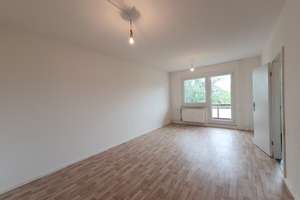 **JETZT EINZIEHEN**2-Zimmer-Wohnung // Balkon // 3.OG // Bad mit Wanne // ab Sofort – Plovdiver Straße 6, 4205 Grünau-Nord, Leipzig – Vorschaubild 7