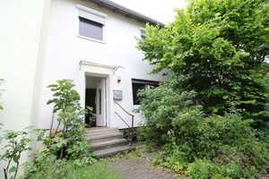 Platz für die Familie – Reihenmittelhaus auf Erbpacht mit Garage & Gestaltungsspielraum – Esslingen (Kreis) – Vorschaubild 1